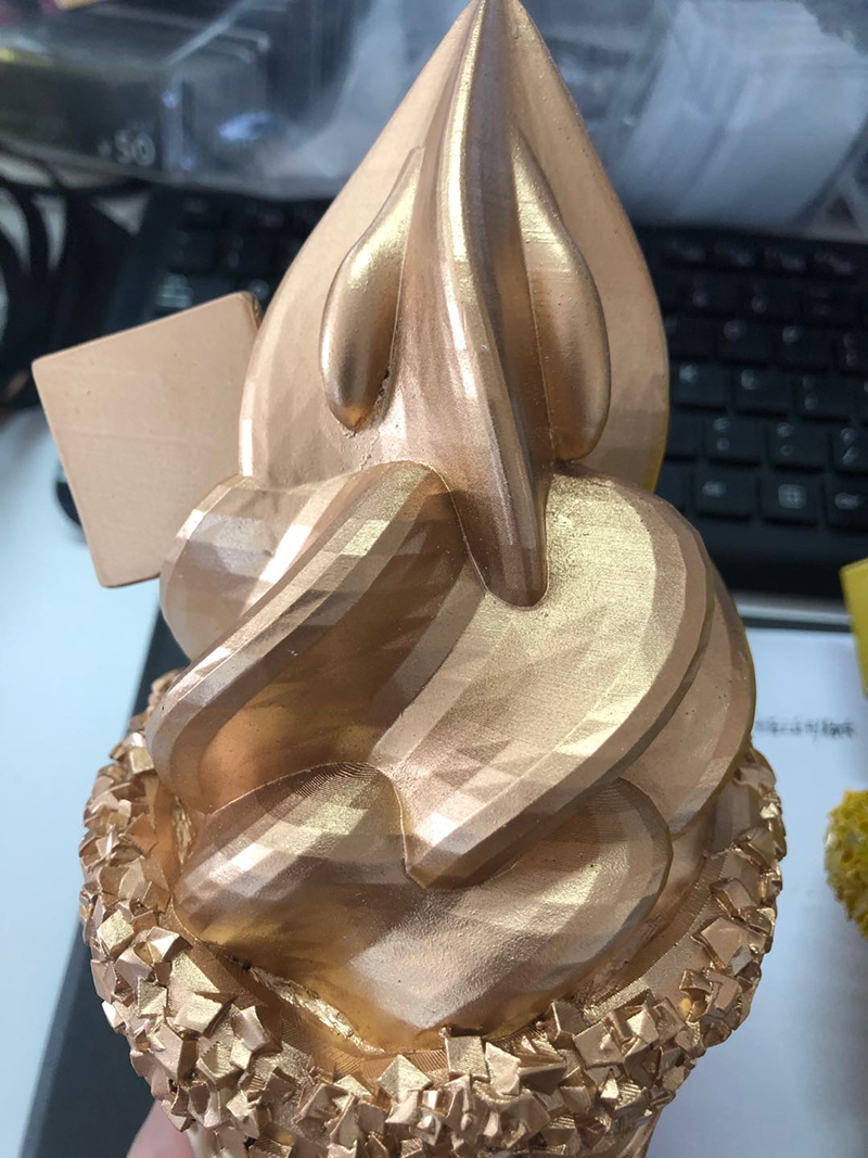 冰淇淋玻璃钢雕塑,夏家公园美食街大家都摆上了它! 冰淇淋玻璃钢雕塑,夏家公园美食街大家都摆上了它!